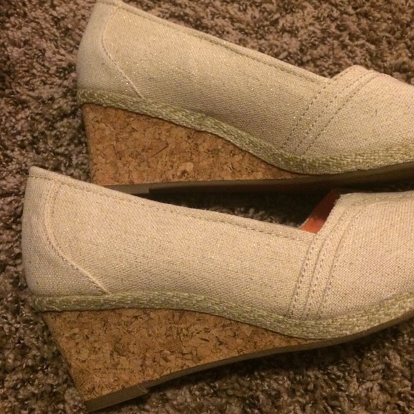 Tan wedges - Picture 3 of 4