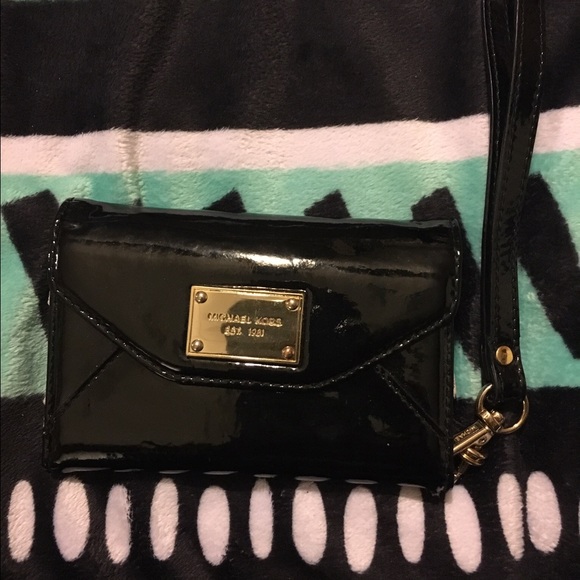 Michael Kors iPhone 4/4s wallet case - Picture 1 of 3