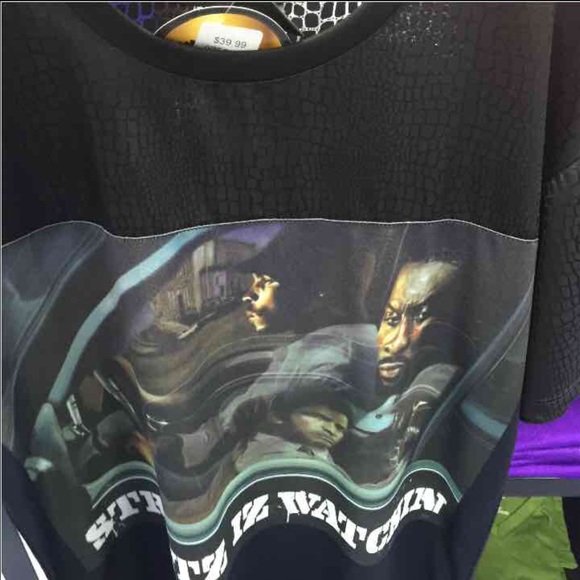 Shirt - Picture 2 of 4