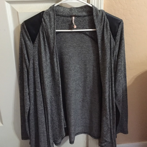 Cardigan sweater