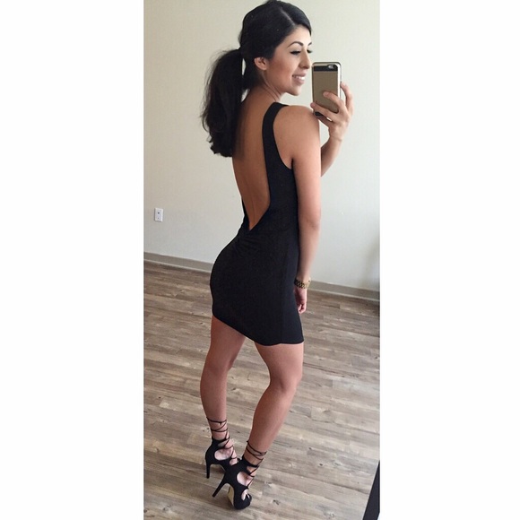 "The Perfect Little Black Mini" - Picture 3 of 4