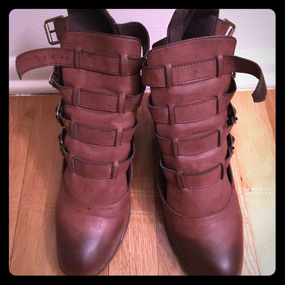 Brown ankle boot