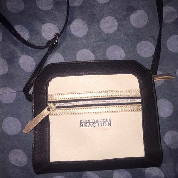 Kenneth Cole bag. - Picture 2 of 2