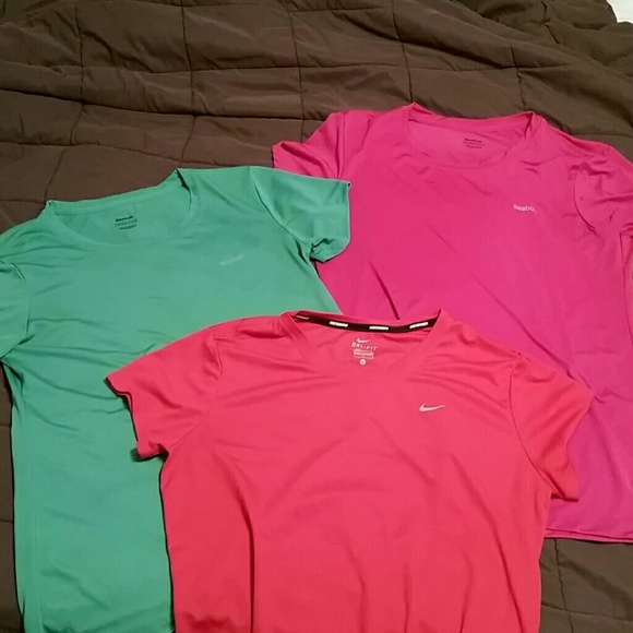 Bundle set of 3 fitness shirts! PINK RED AND GREEN - Picture 1 of 2