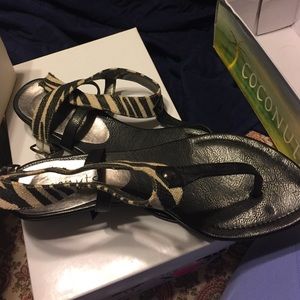 Zebra print open toe thong sandals