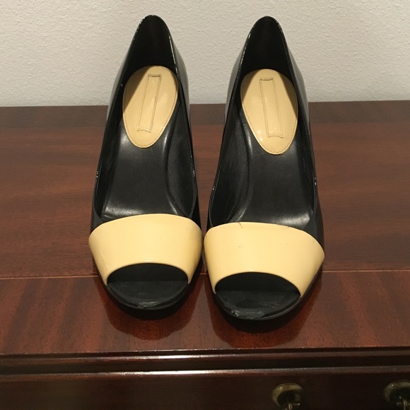 Banana republic black patent wedges