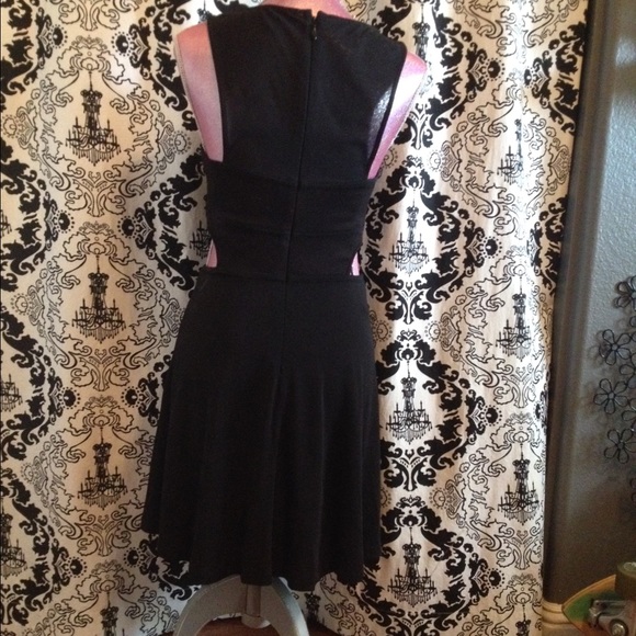 bebe dress - Picture 3 of 4