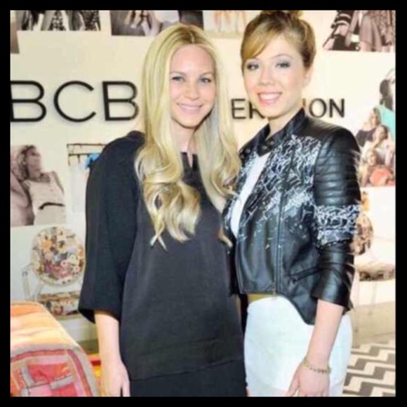 🆑‼️LAST ONE‼️🎉HP🎉BCBG MAXAZRIA LEATHER JACKET - Picture 4 of 4