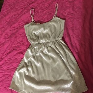 BRAND NEW Gorgeous dress!