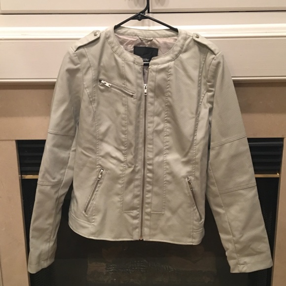 Grayish-Cream Snakeskin Faux Leather Jacket