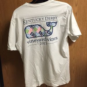White Vineyard Vines T shirt limited edition