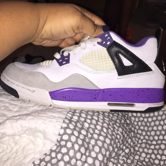 Ultra Violet 4s 6.5! - Picture 3 of 3