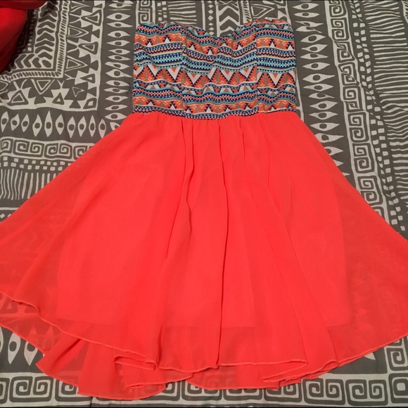 Colorful dress - Picture 3 of 6