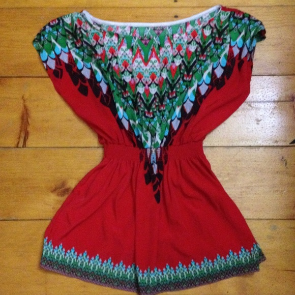 🔴DONATED B1G1 1/2 Off🎉EASEL empire waist top 🎉
