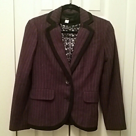 Blazer - Picture 2 of 3