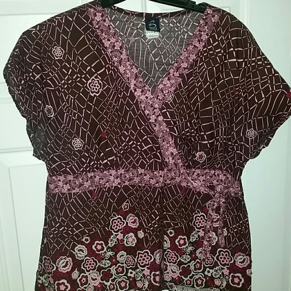 Barco scrub top