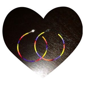 rainbow hoop earrings 💙💚❤💛️💜🌈
