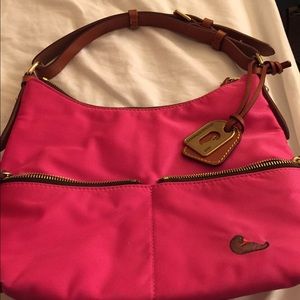 Cute, pink dooney and bourke nylon bag!