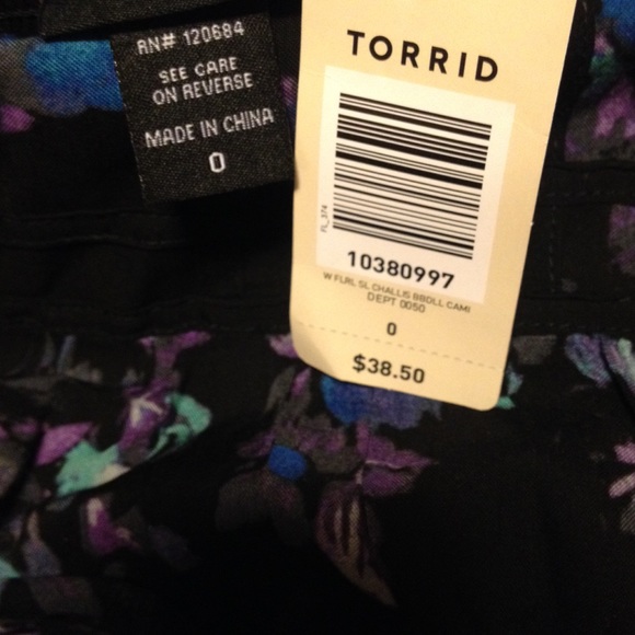Sz 0 (14-16) torrid floral Cami new with tags - Picture 2 of 2
