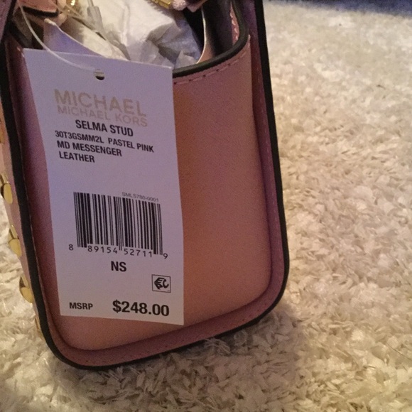 🎉SOLD🎉Michael Kors studded crossbody - Picture 3 of 3