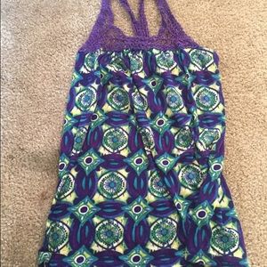 Sleeveless shirt