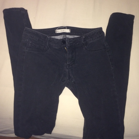 BLACK JEANS