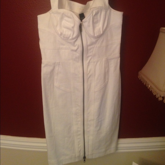 Dress - Picture 3 of 3
