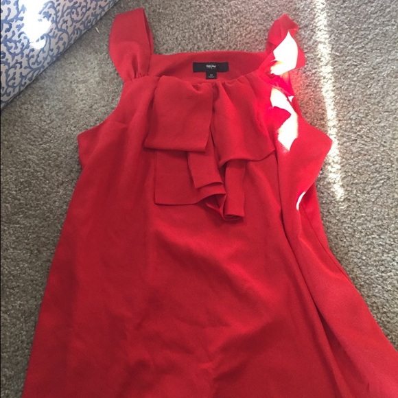 Sleeveless shirt