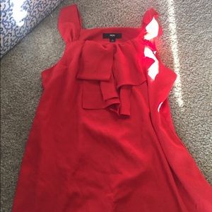 Sleeveless shirt