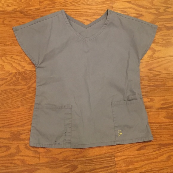 Gray Jaanuu scrub top