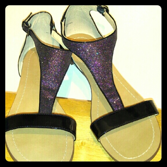 Boutique 9 sandals.