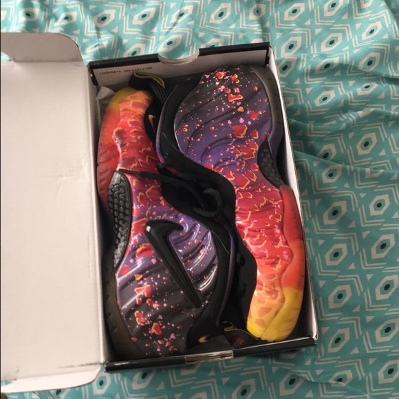 Asteroid foams - Picture 1 of 4