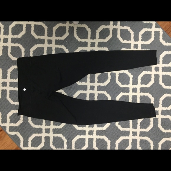 lululemon athletica Pants - Lululemon Wunder Under legging