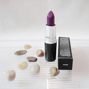 MAC lipstick Herione