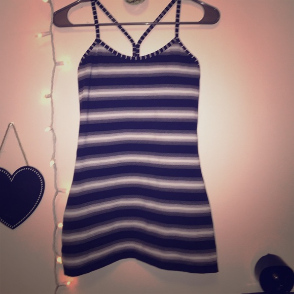 Lululemon Power Y tank size 6