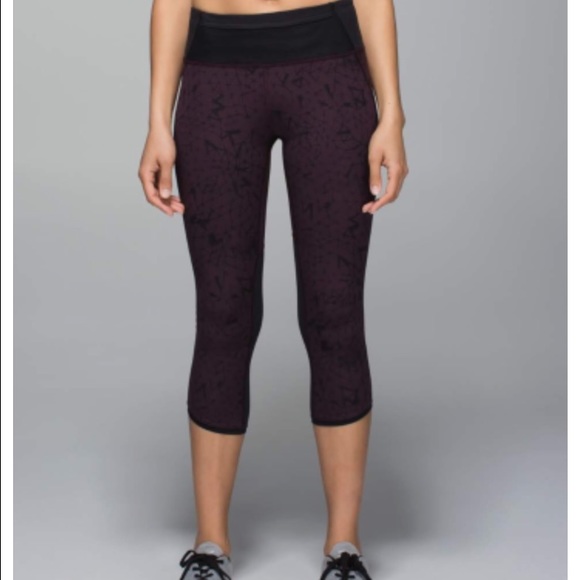 lululemon athletica Pants - 🎀NWT Pace Pusher Lululemon crops black cherry 6