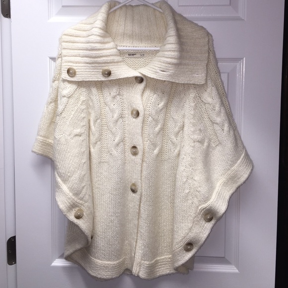 *~ Old Navy Button-Front Cable-Knit Cape ~*
