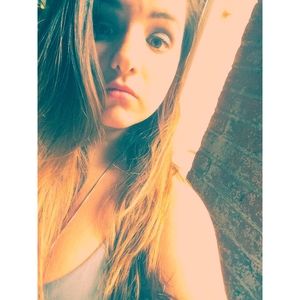 Meet your Posher, Kara