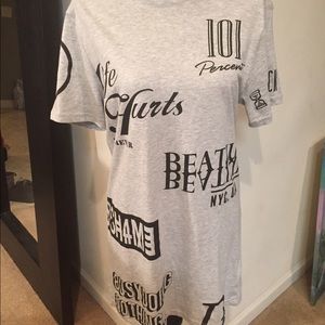 H&m long "No Shame Tee"