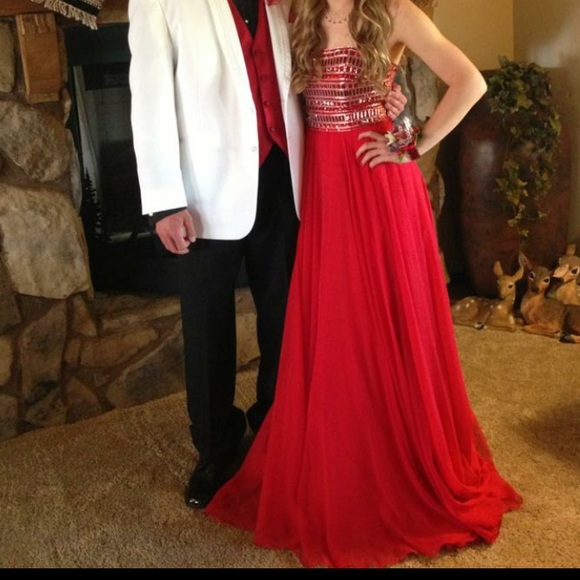 Sherri Hill prom dress