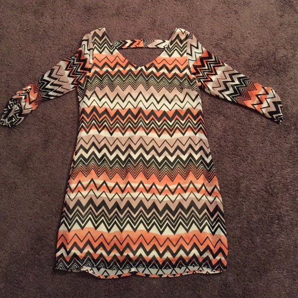 Lily Rose Chevron 3/4 sleeve Dress - Picture 1 of 2