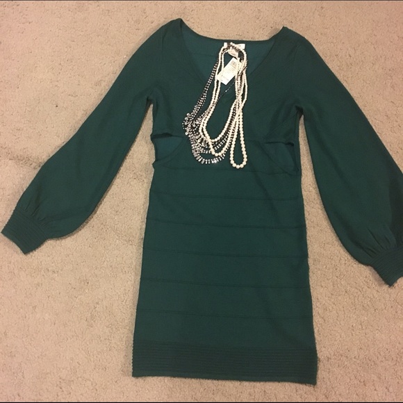 Arden B Dresses & Skirts - Side out dress from Arden B