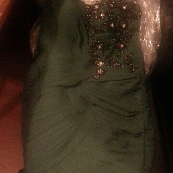 Green prom dress - Picture 2 of 4