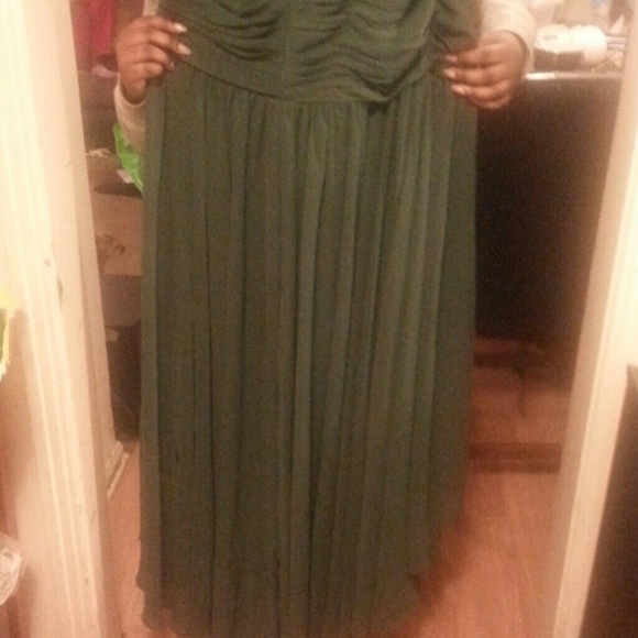 Green prom dress - Picture 3 of 4