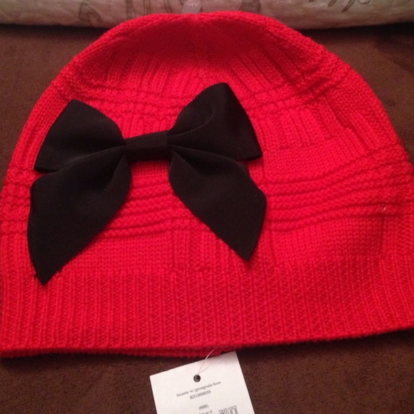 Kate spade beanie with bow