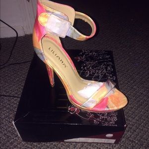 Woman's Coral Heels