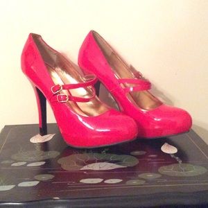 Mossimo red pumps. Size 11