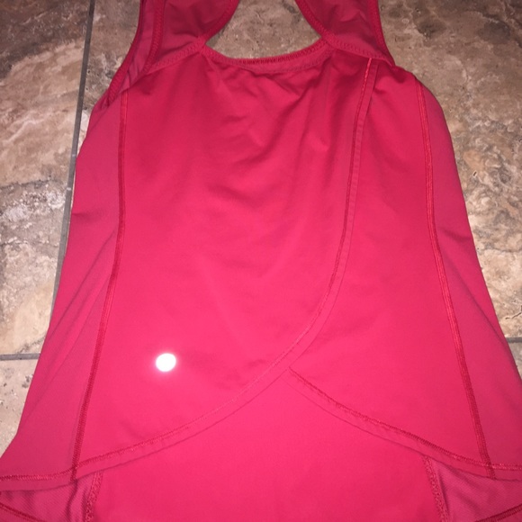SOLD‼️️Lululemon tank 6