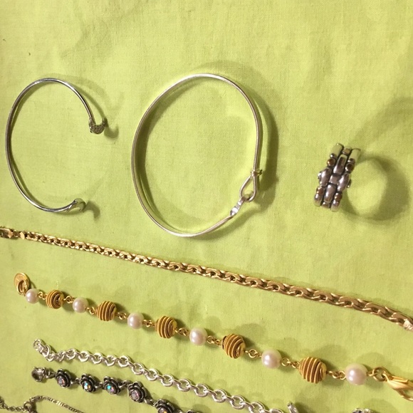 JEWELRY CABINET CLEANOUT!! 2/$5 or 5/$10. - Picture 2 of 4