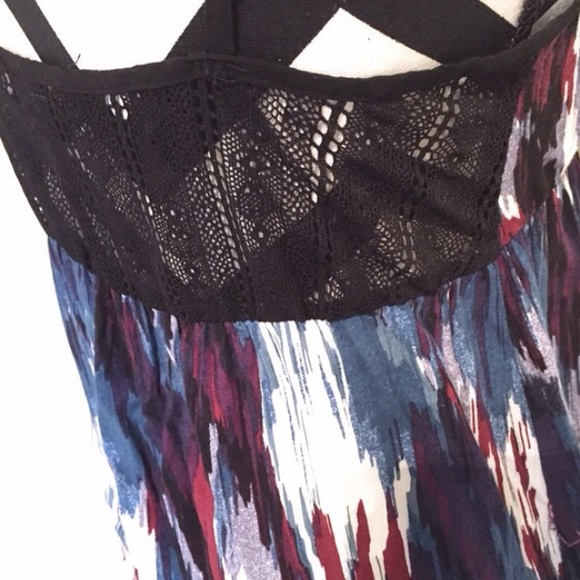 Fun multicolored tunic top - Picture 3 of 4